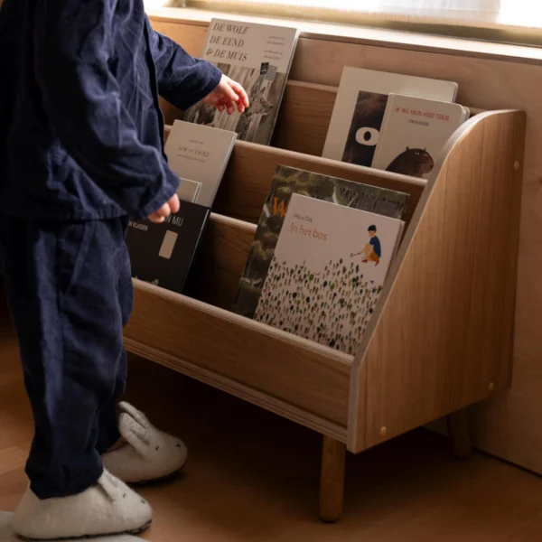 Premium Oak Montessori Bookshelf - Independence Meets Elevated Style